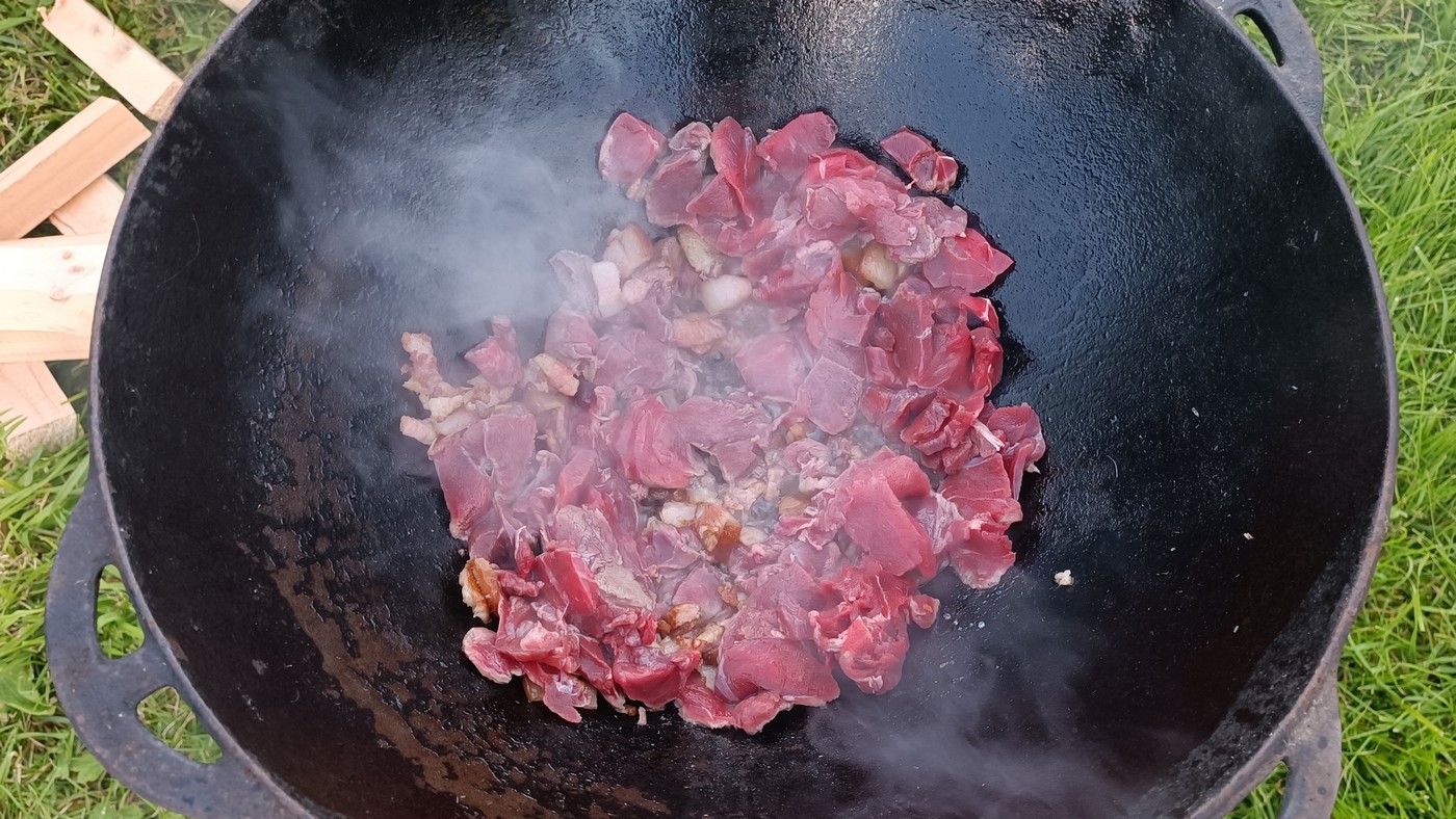 Борщ из копытной дичи